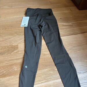 Lululemon Base Pace High-Rise Running Tight 25" - Army Green